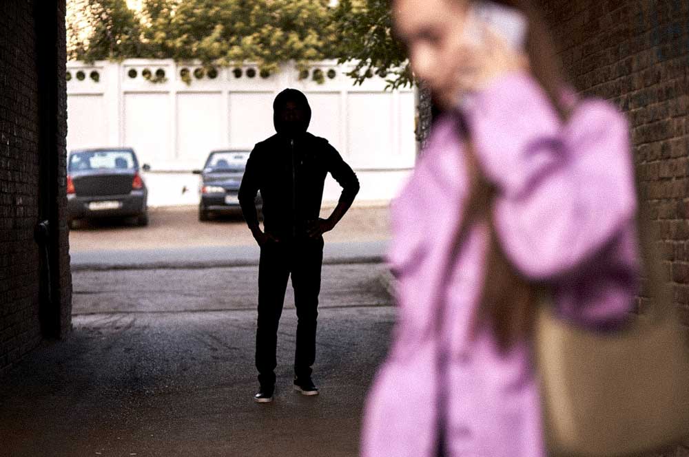 Stalking e Importunação Sexual: Conheça Leis que Protegem a Mulher